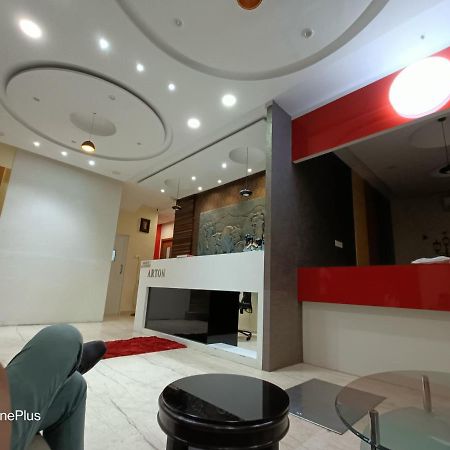 Hotel A Suites Mumbai  Buitenkant foto